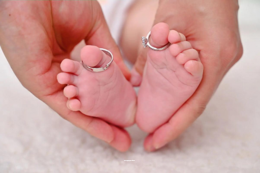 微山宝宝睡觉频繁惊吓举手